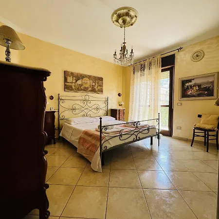 Апартаменты The Old Fashioned House Пиццо